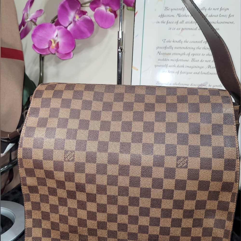 LV Damier Ebene Messenger Bag